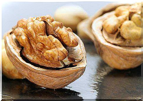 Walnuts can help give your teeth their white color back