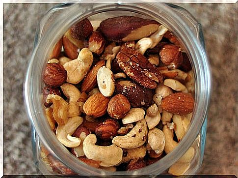 Mixed nuts