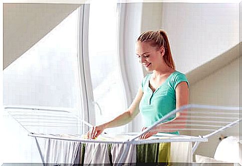 Woman hanging laundry up