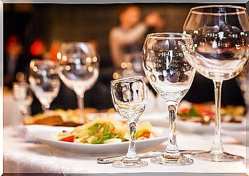 Three types of wedding menu for your party